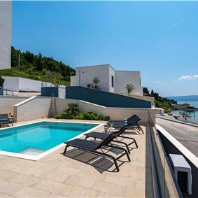 5 bedroom beachfront villa with heated pool near Omis, sleeps 9